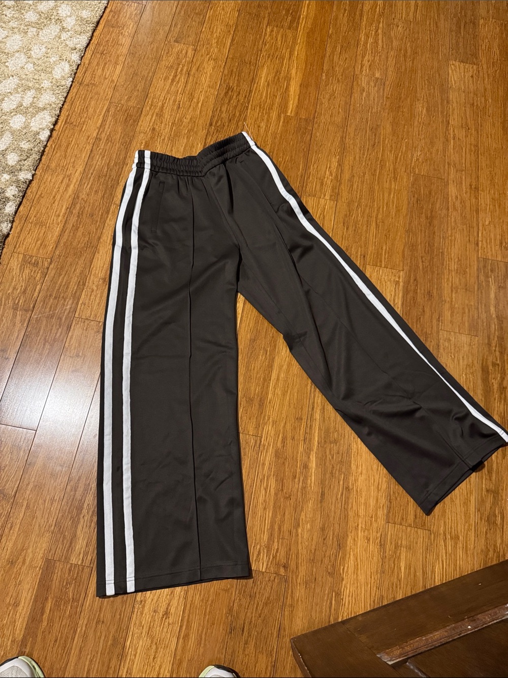 Athleta Brown Track Pants with 2 White Side Stripes